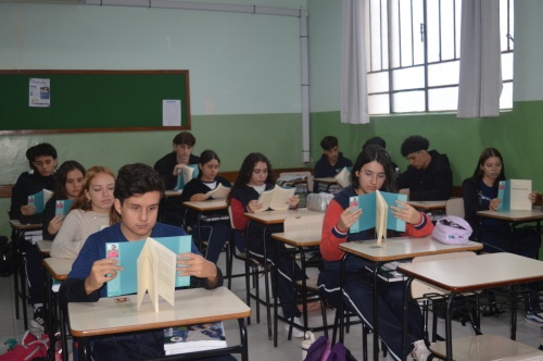 1� e 2� S�rie do Ensino M�dio - Projeto Despertar Col�gio Passionista S�o Jos�