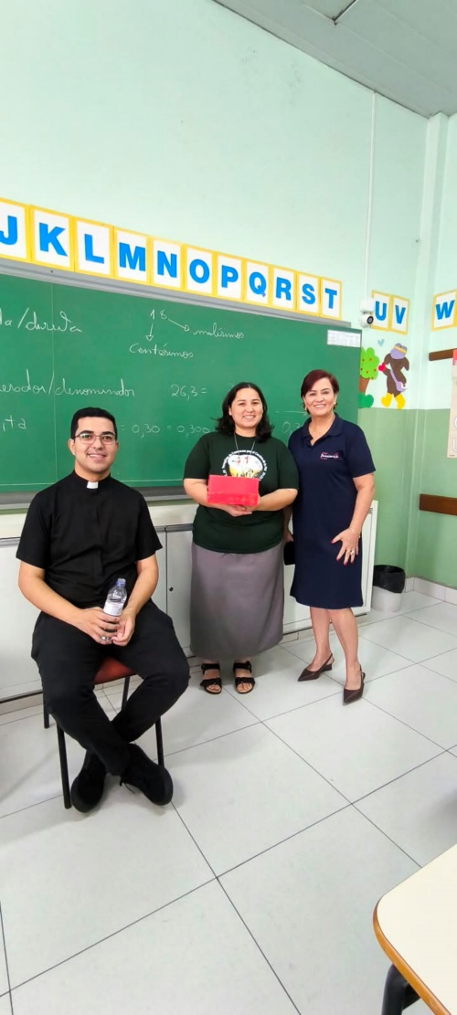 6�Ano, 7� A e B e 3� S�rie do EM - Visita Padre Jonas Col�gio Passionista S�o Jos�