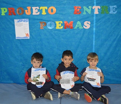 Pr II A e B - Poema: Traa Poliglota Colgio Passionista So Jos