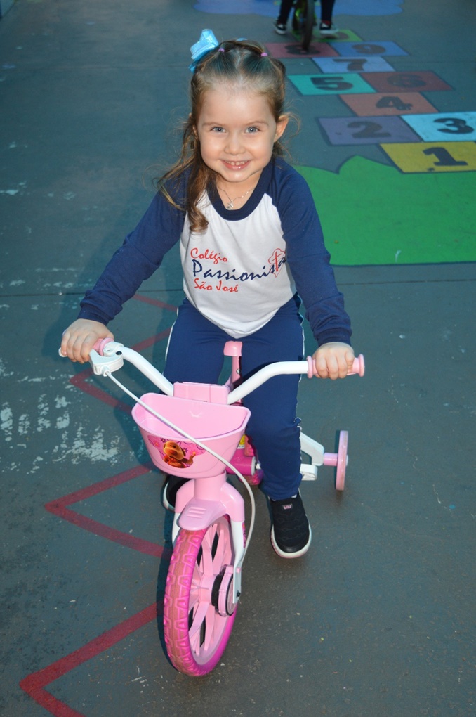 Maternal II - Circuito de Motoquinhas e Bicicleta Colgio Passionista So Jos