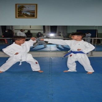 Exame de troca de faixa de Karate - Colgio Passionista So Jos