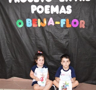 Os educandos do Pr� I A e B deram in�cio ao Projeto Entre Poemas  conhecendo o poema O BEIJA-FLOR.