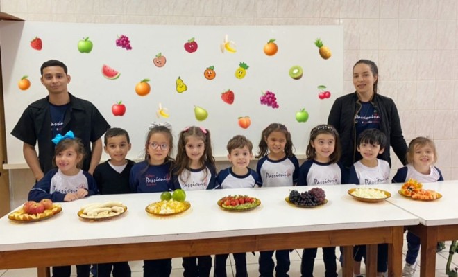 No projeto alimentação saudável os educandos do Pré II A e B realizaram a degustação de frutas!