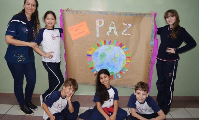 Seguindo com os estudos sobre o Pacto Educativo Global, os educandos do 4 Ano A e B, produziram lindos cartazes sobre o tema Paz!