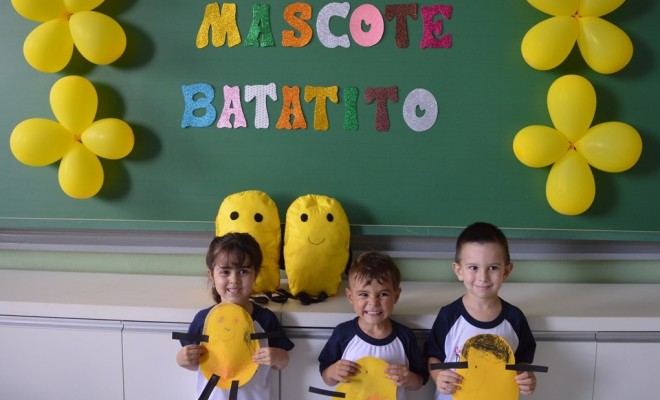Os educandos do Pr I A e B divertiram- se muito com a festa do mascote Batatito.