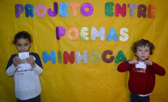 Os educandos do Pr I A e B conheceram o poema MINHOCA e para deixar o aprendizado mais ldico fizeram a brincadeira Ginastiquinha da minhoca. Eles amaram!